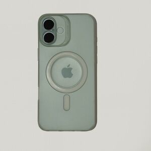 NWOT ESR HaloLock Magnetic MagSafe Case for iPhone 16 Plus – Frosted Green